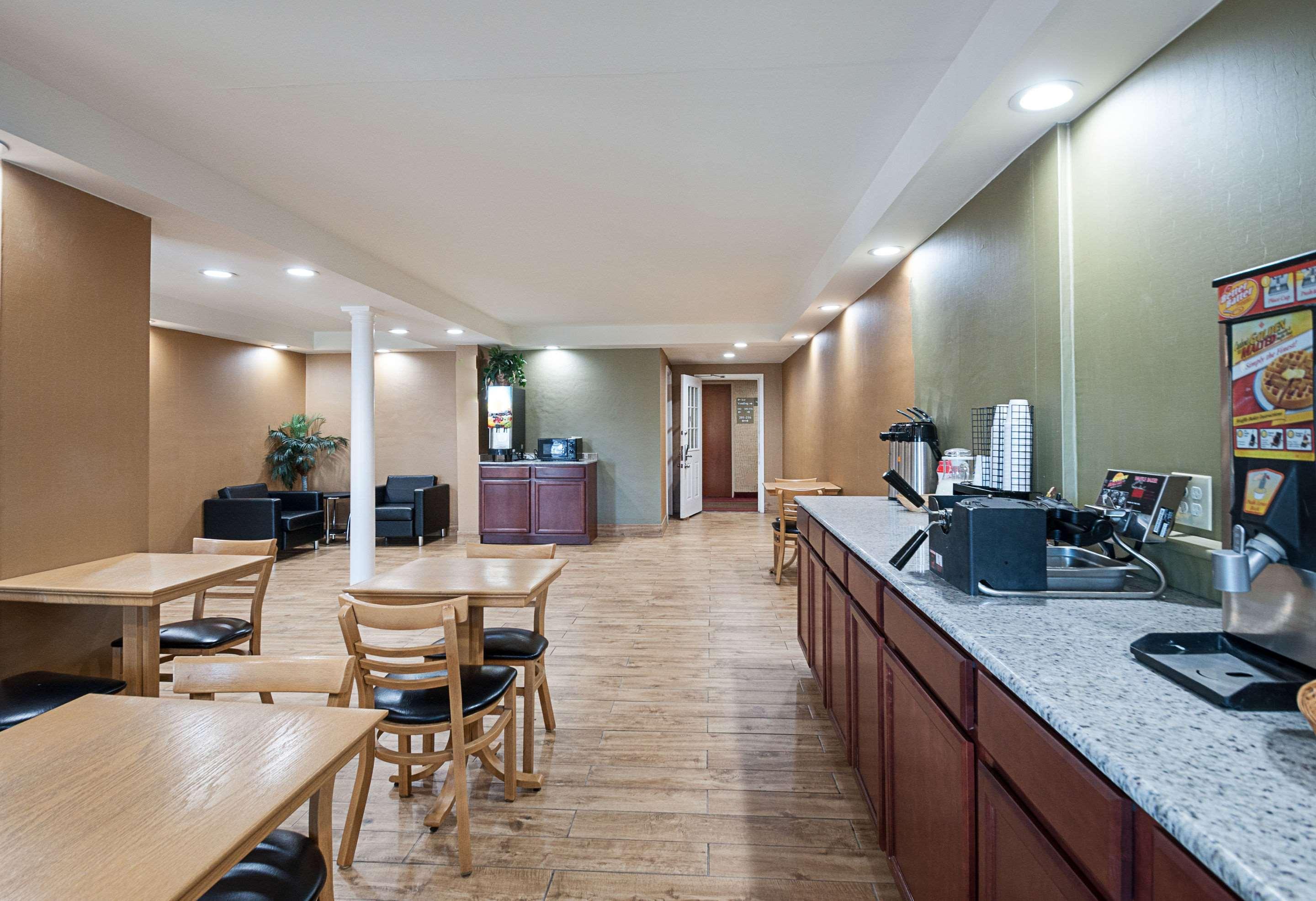Quality Near Pimlico Racetrack 2*
