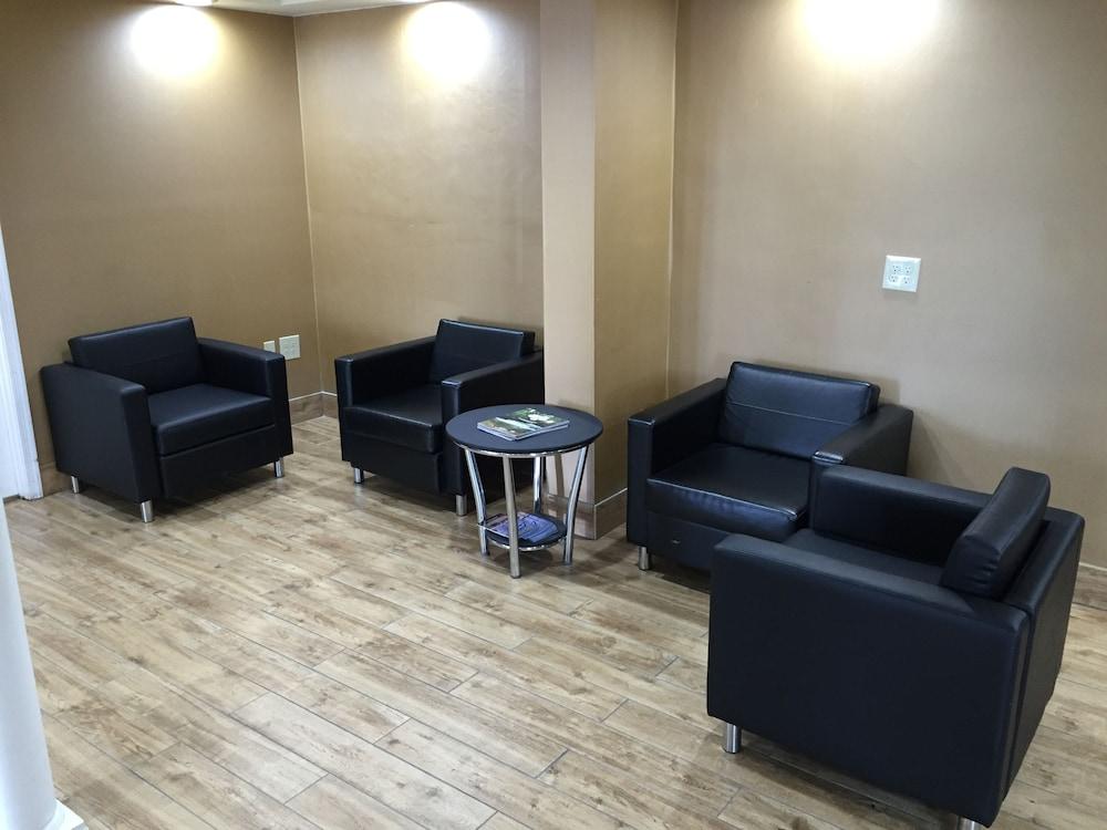 Quality Near Pimlico Racetrack 2*
